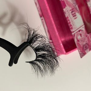 5D mink lashes ! 25MM Long!